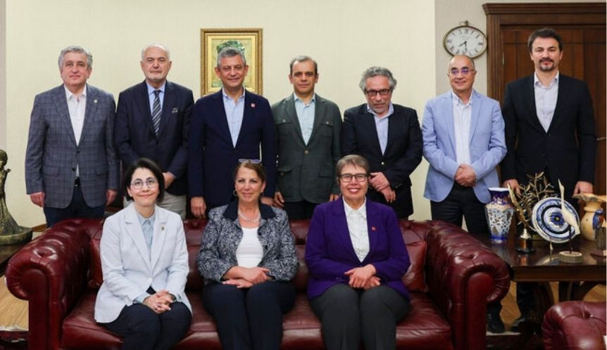 TTB’den CHP Yönetimine Dayanışma Ziyareti