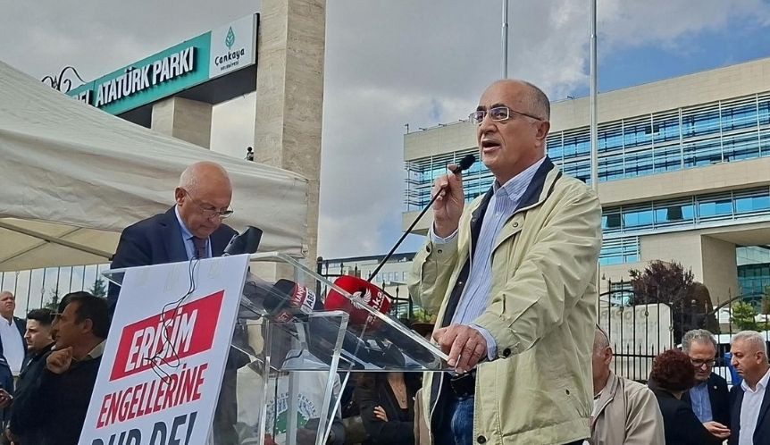 TTB, Sansür Düzenlemesinin İptali Çağrısıyla AYM Önünde Düzenlenen Eyleme Katıldı: “Düşünce, İfade ve Basın Özgürlüğü, Sağlık Hakkından Ayrılamaz”